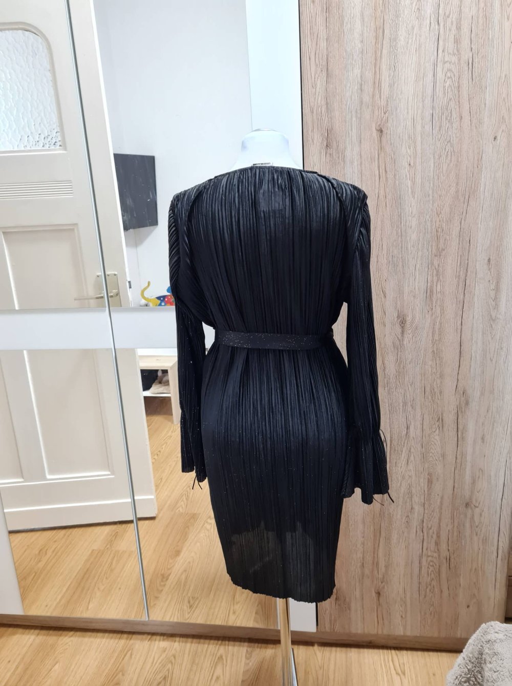 Noisy May Glitzer Kleid Größe M/L