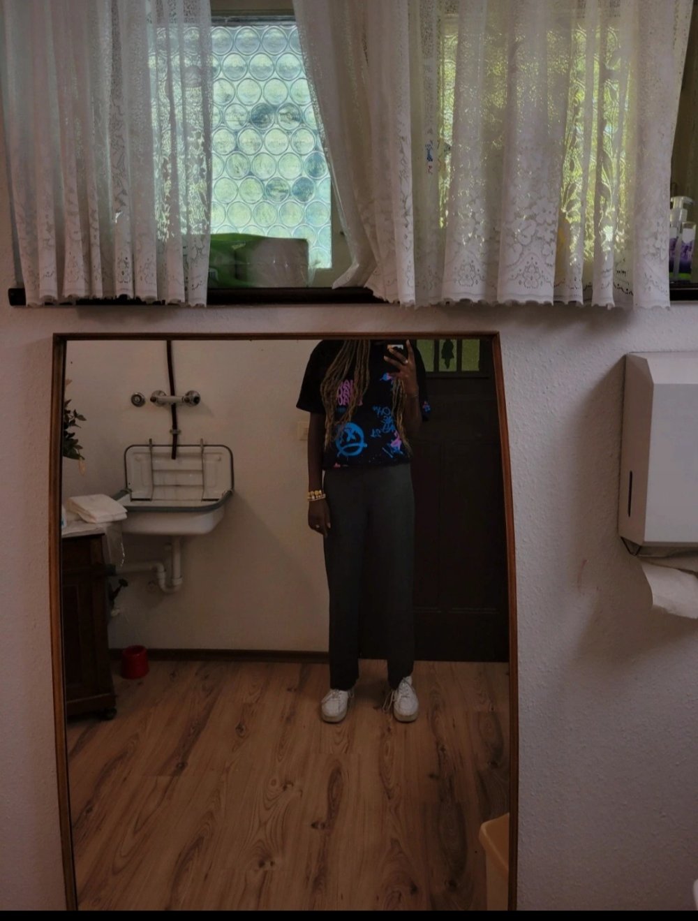 Dunkel graue Hose