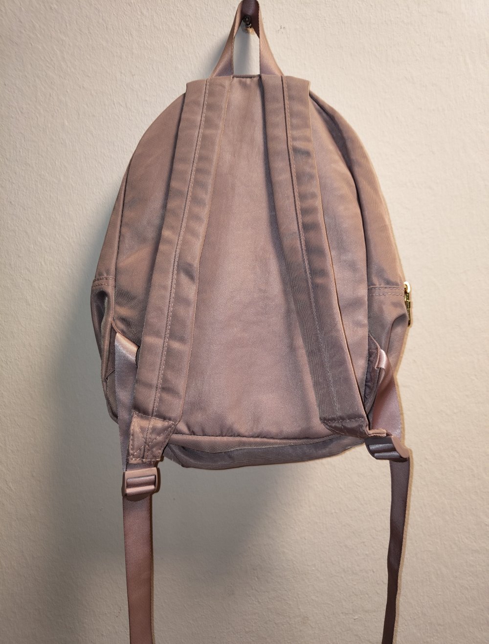 Backpack Bench