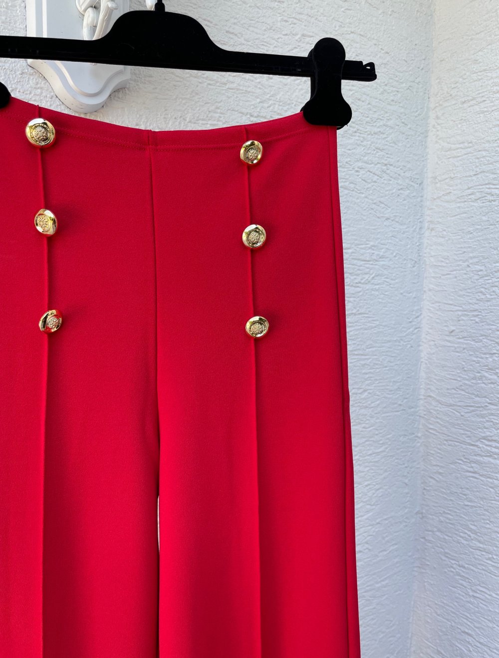 Hose mit hoher Taille