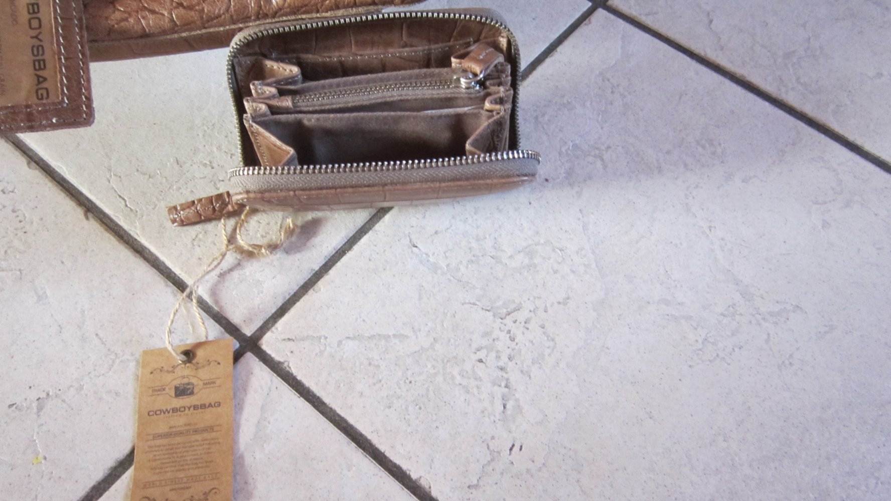 Cowboysbag neu mit Etikett und passender Geldbörse 13cm lang und 9cm breit