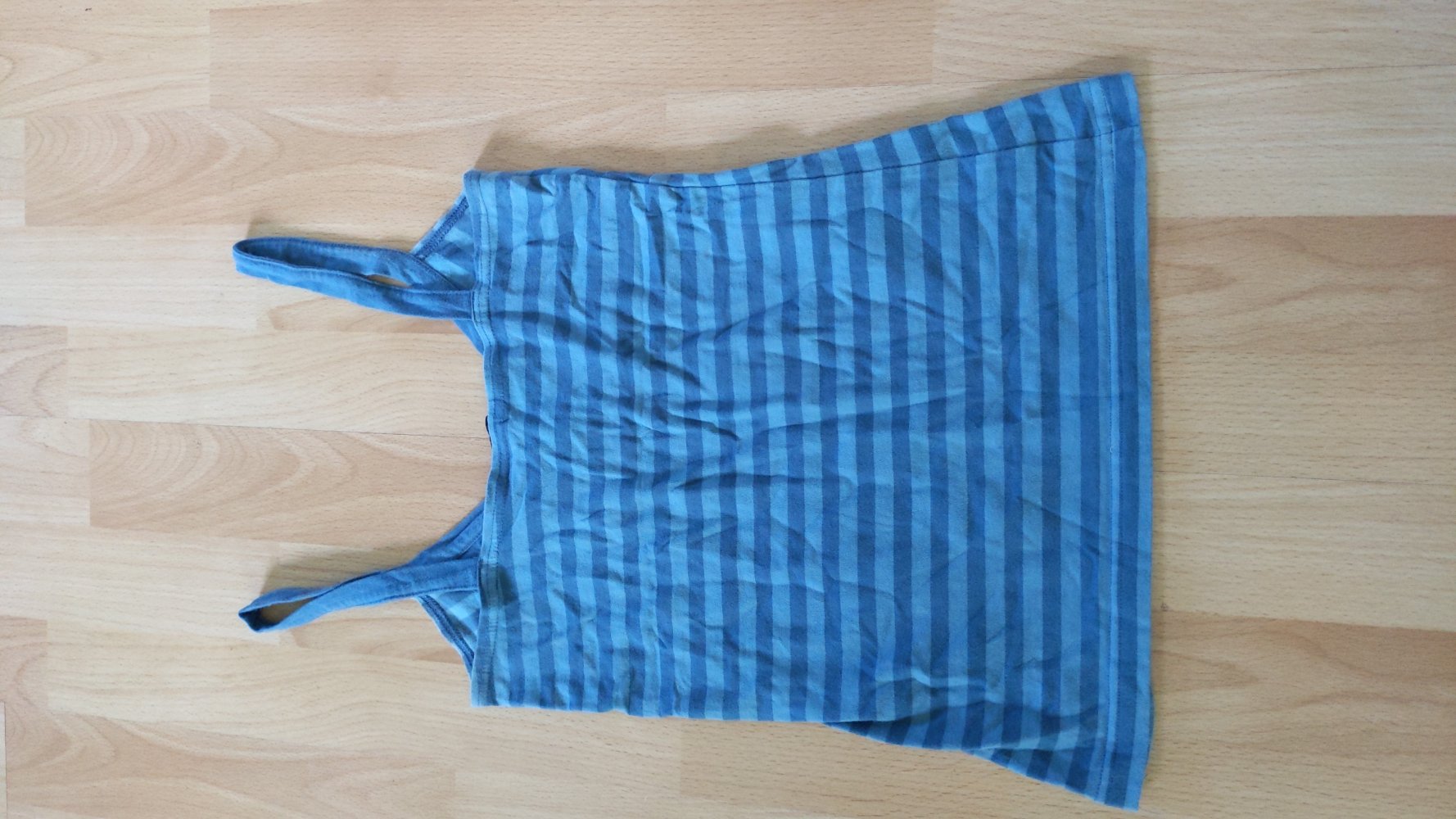 gestreiftes Top 