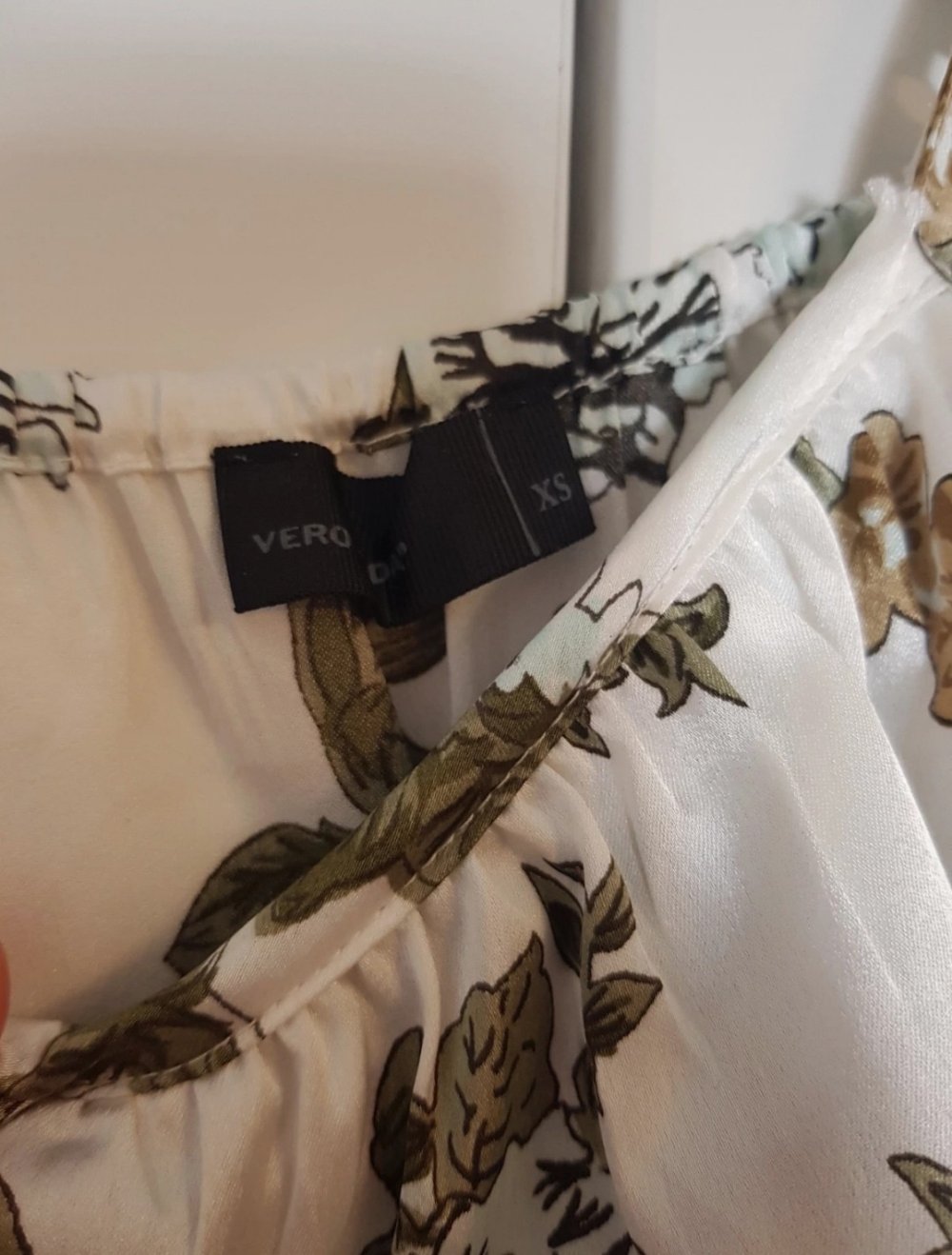 Top Elegant Voilant