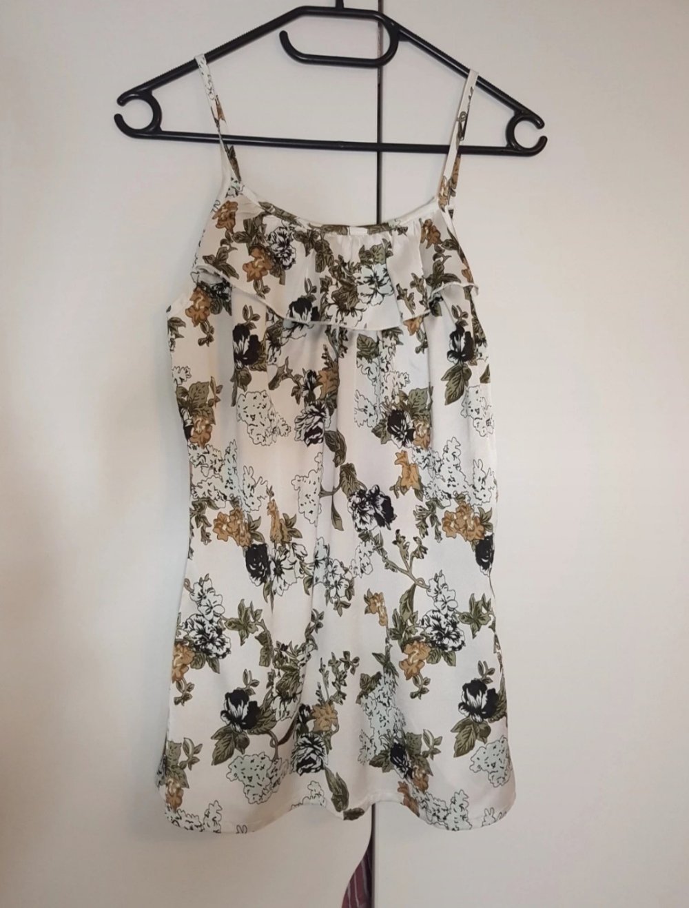 Top Elegant Voilant