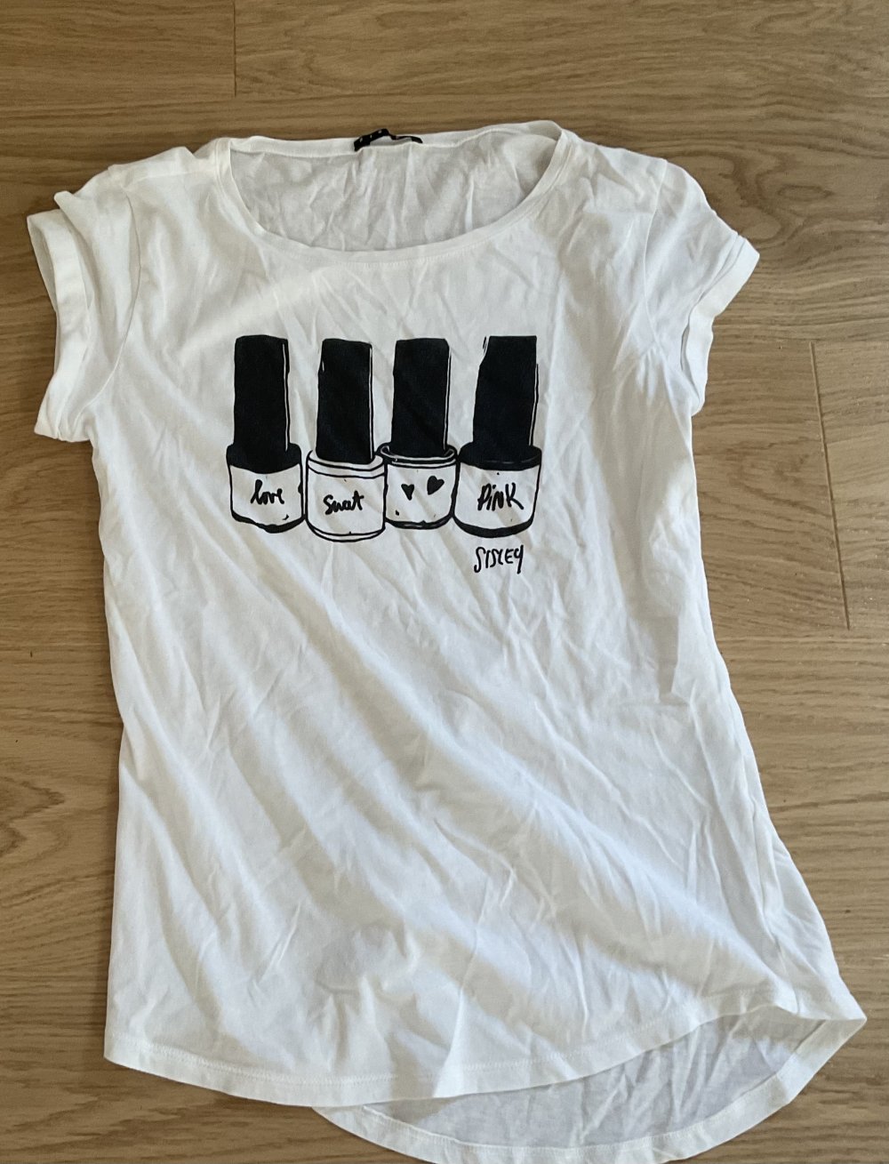 Schönes Shirt von Sisley, Nagellackmuster, weiß 