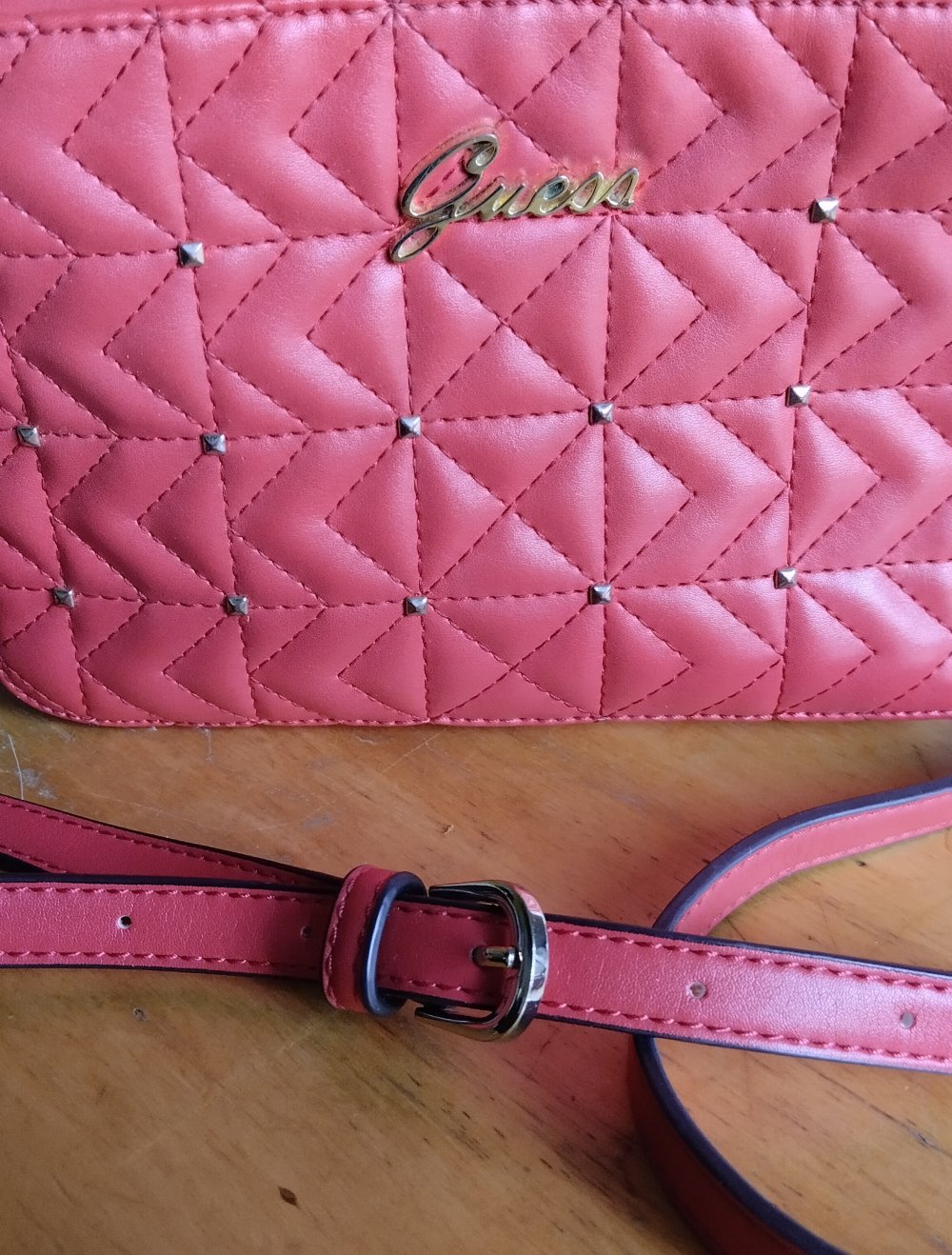 Handtasche von Guess
