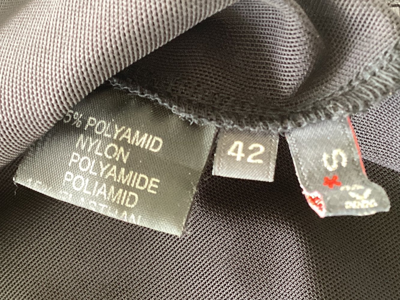 Top  schwarz von Jake ?S , Größe 42