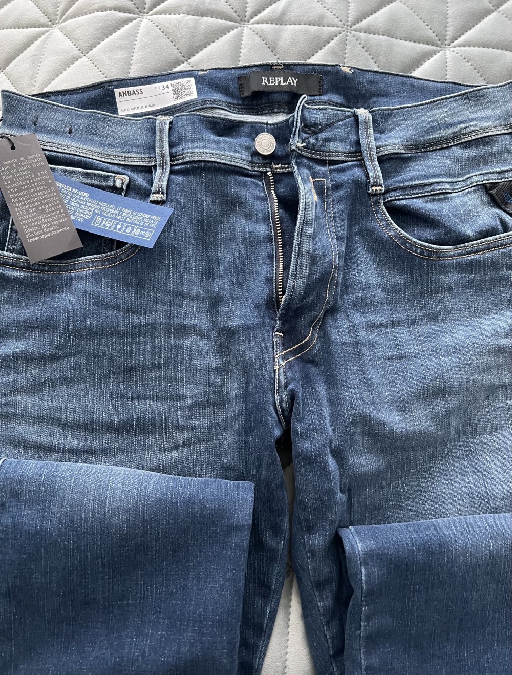 REPLAY HYPERFLEX RE-USET JEANS HOSE

!!! NEU UNGETRAGEN !!! MIT ETIKETTE !

ANBASS

Größe: 34