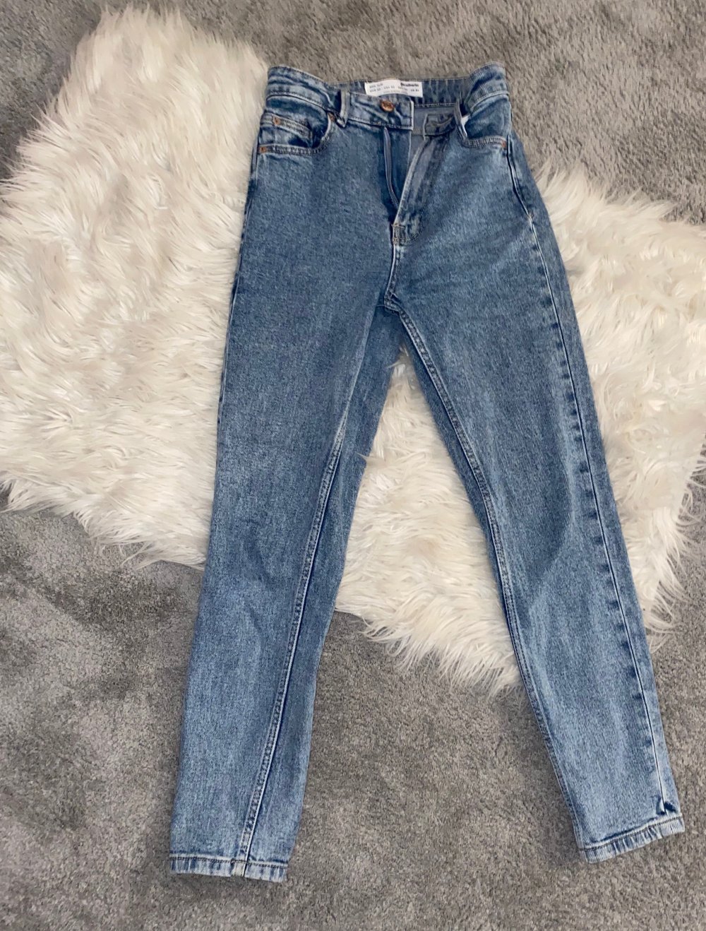 Blaue Stradivarius Jeans