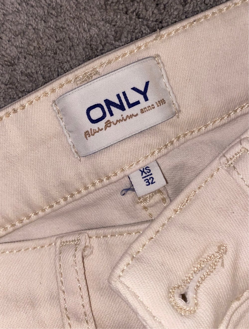 Beige Only Jeans