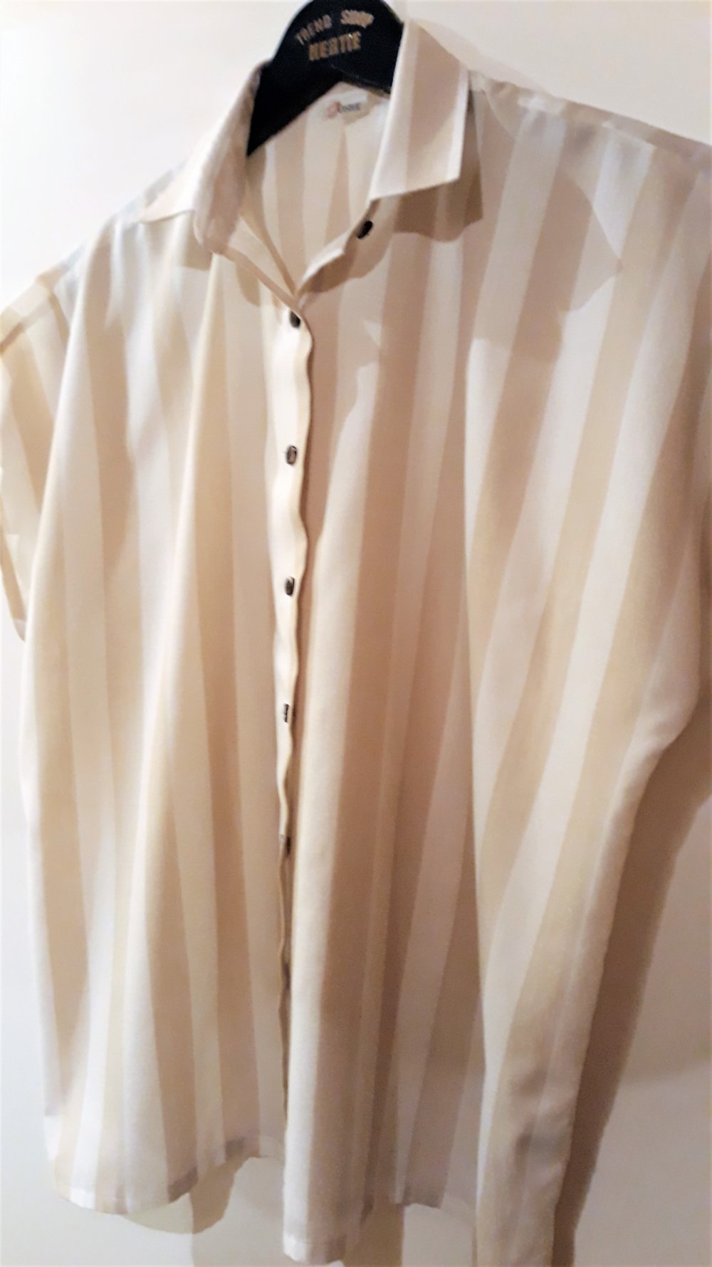 Schöne Damenbluse von Jostor, Gr.46, weiss/Beige, für nur 4,-€