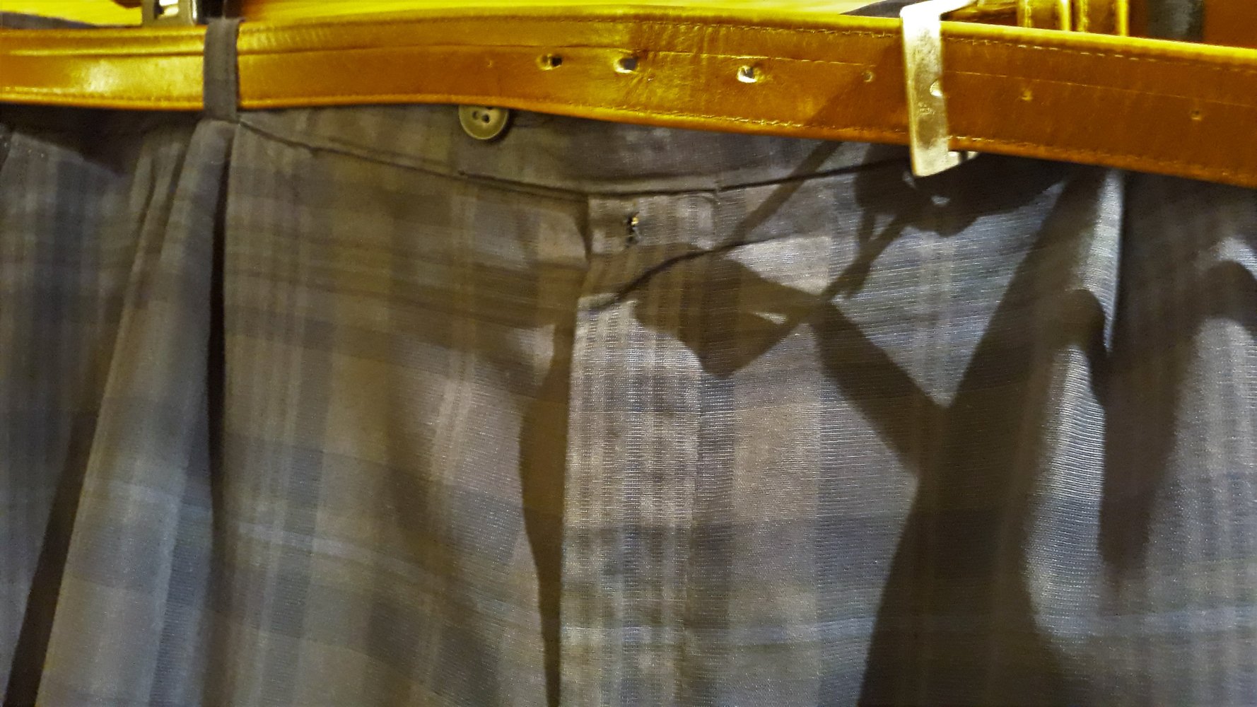 Schöne Herrenhose, Gr.26, dunkelkariert, von Grenadier, nur 3,-€