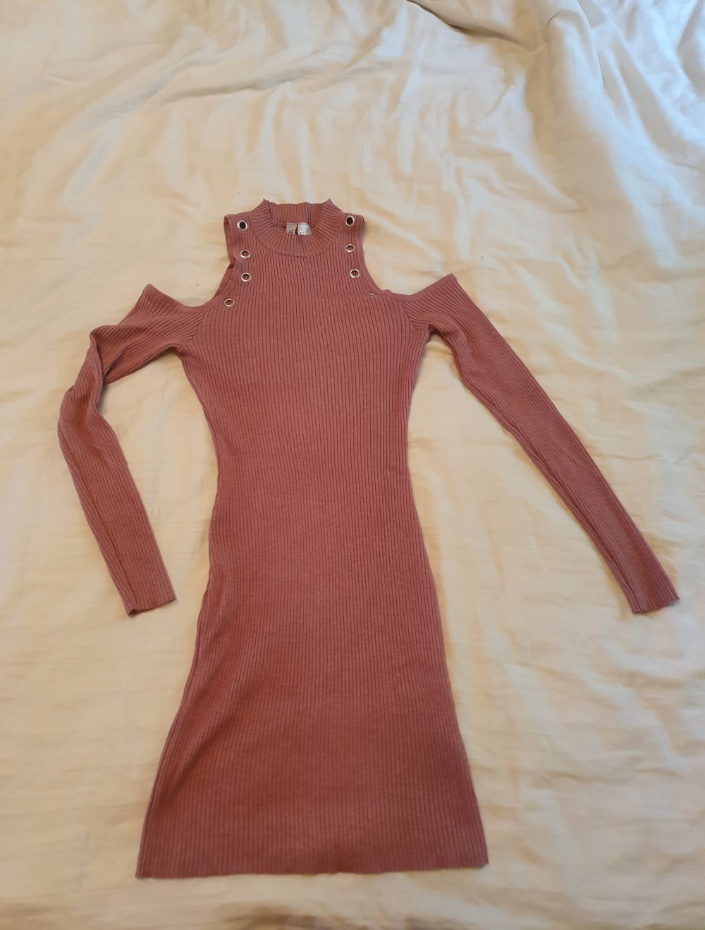 Rosa Kleid Cutouts Steickkleid