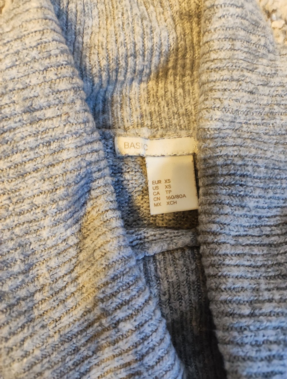 H&M Strickkleid
