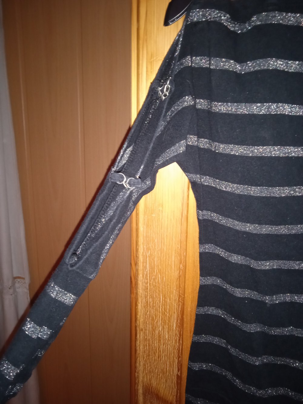 Sweatshirt Größe S neuwertig 