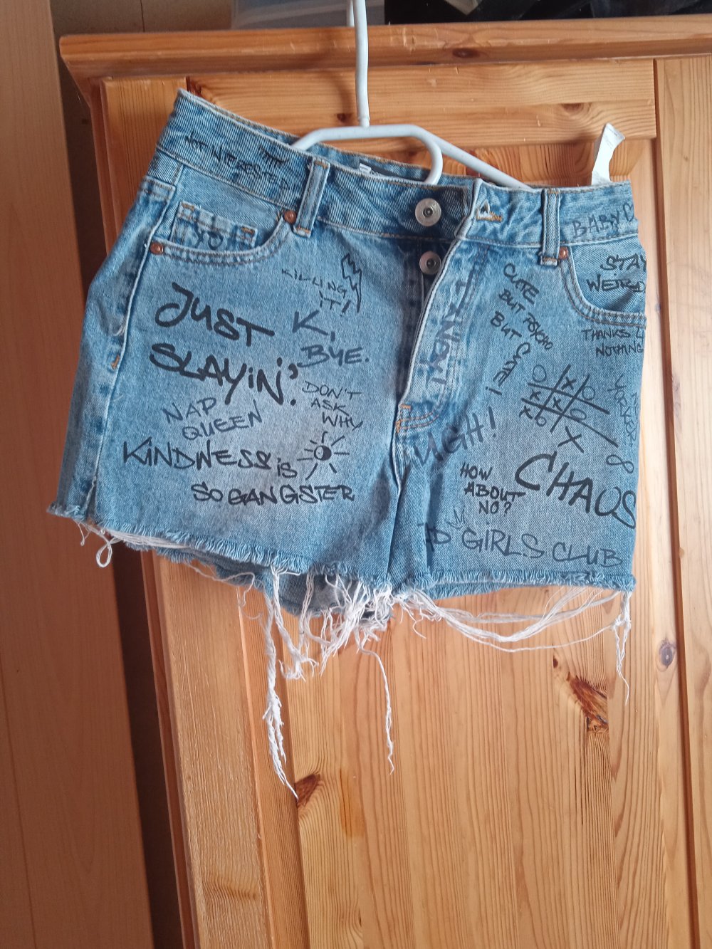FB Sisters jeansshort Größe S neuwertig 