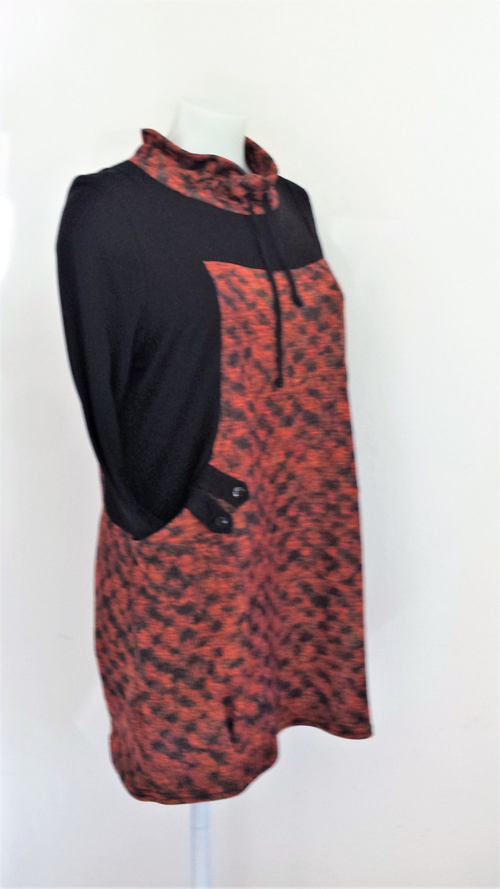 Naveed Mode Winterkleid mit Taschen 90 % Viskose und 10 % Elastan toller Schnitt doppelter Stoff ???? mit Leggings/Strumpfhose Stiefel Boots zu tragen AA 60 cm Länge 90 cm Größe L