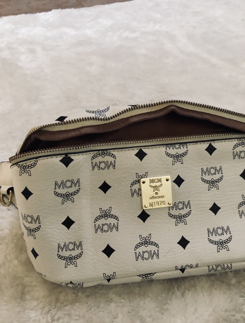 MCM Bauchtasche ?