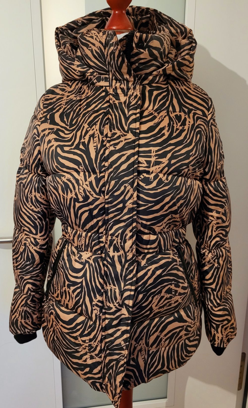 Tolle Jacke von CK, Neu