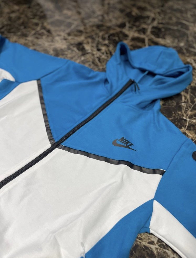 Nike tech fleece anzug