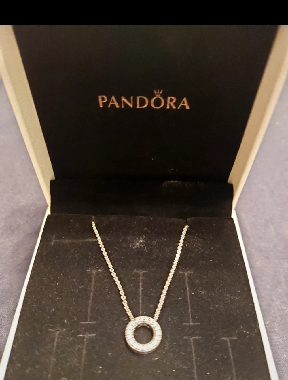 Pandora Logo Pave Kreis Collier Halskette
