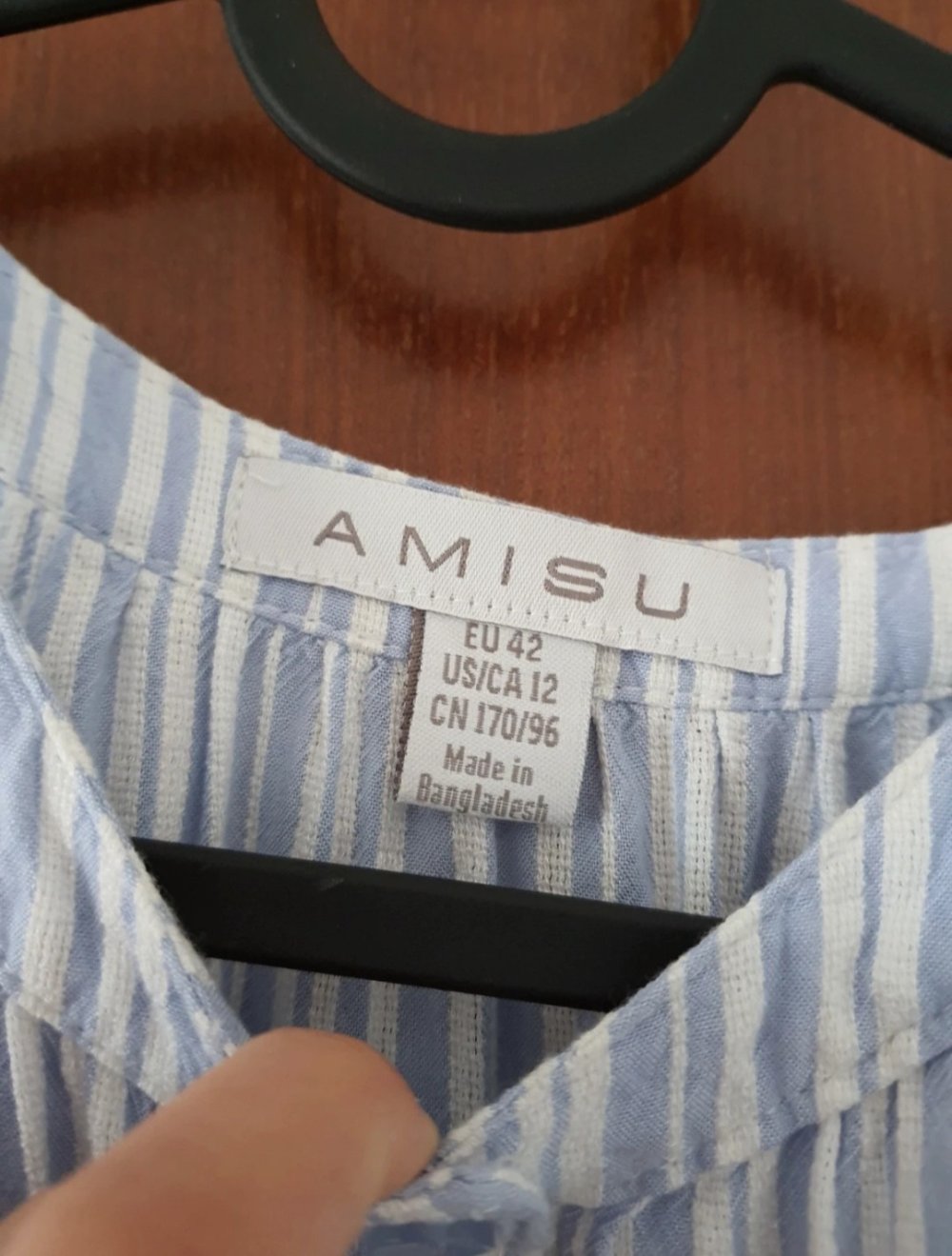 schulterfreies Kleid