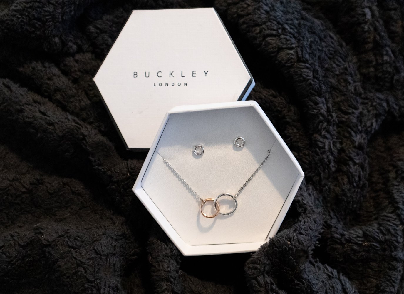 Buckley London Schmuckset, Ohrringe und Halskette Set
