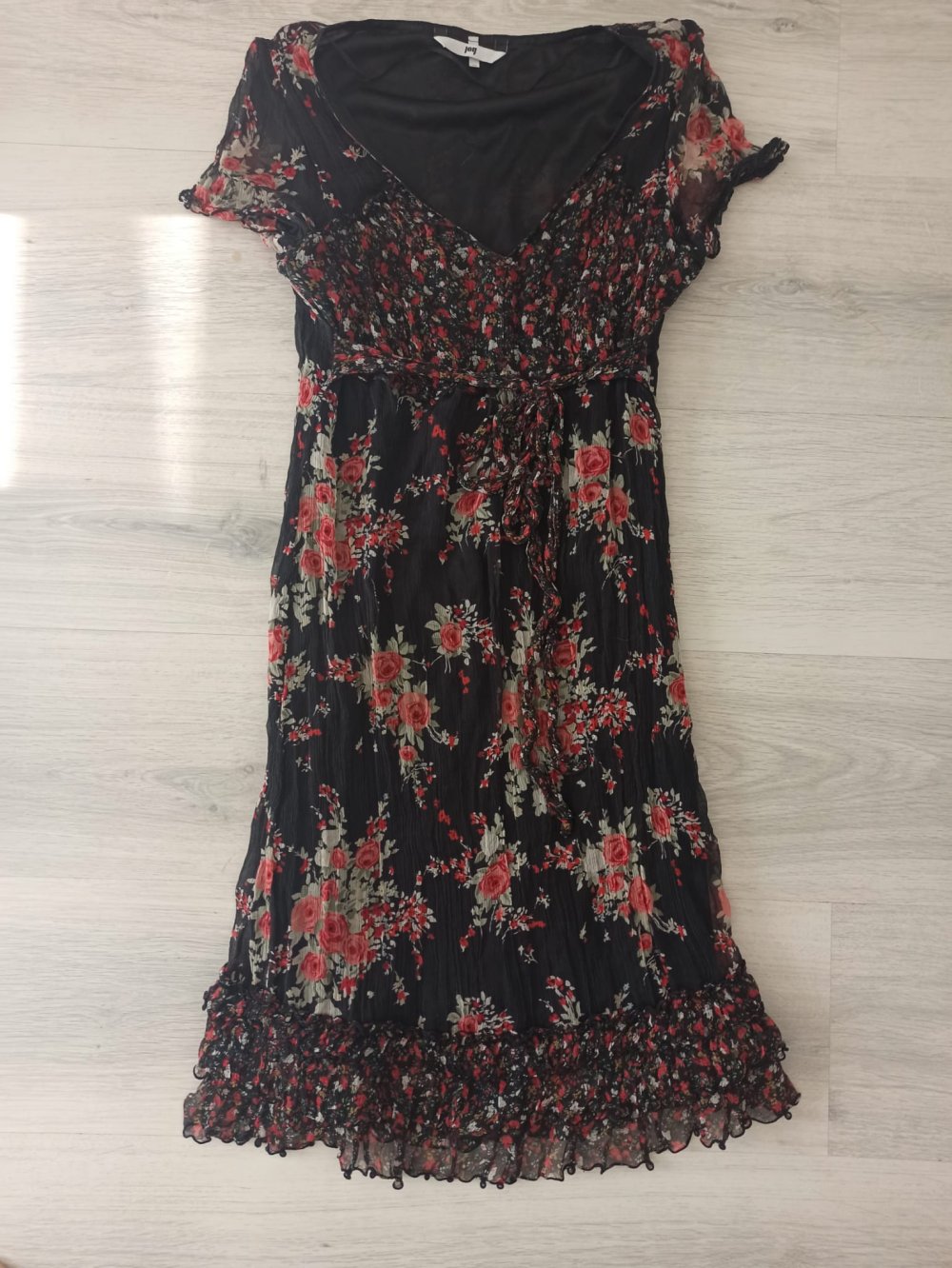 Kleid falbeln