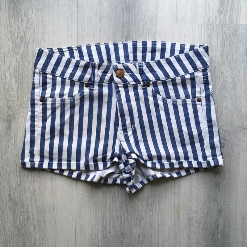 kurze Hose streifen 