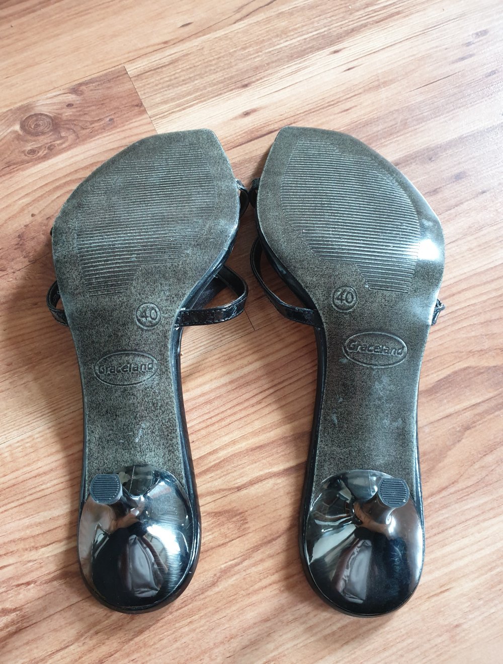 Sandalen Größe 40