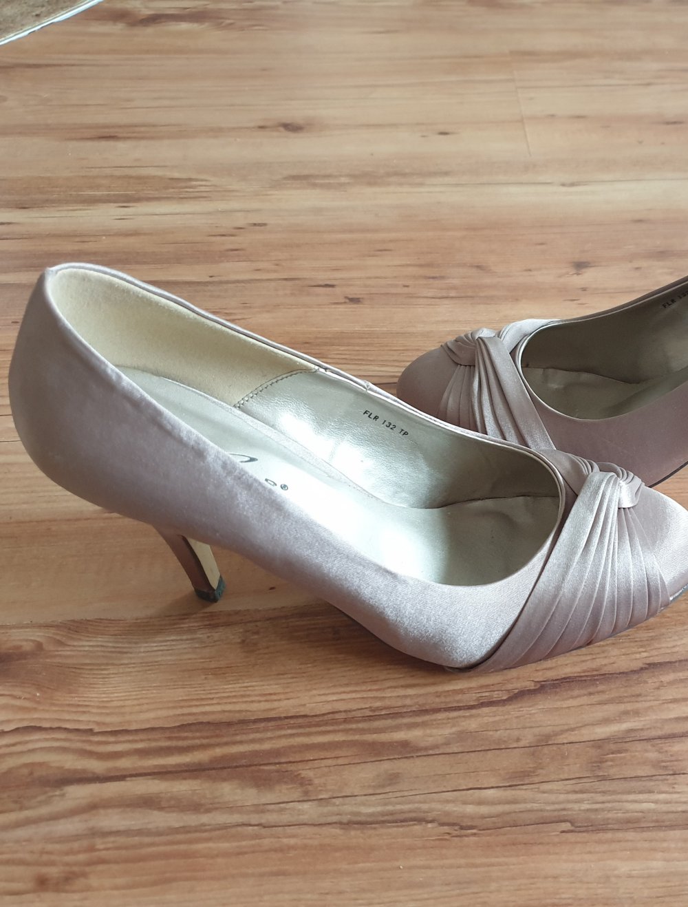 Pumps taupe Größe 40