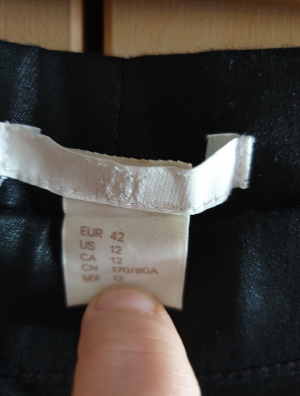 Hose mit Glitzer Größe 42