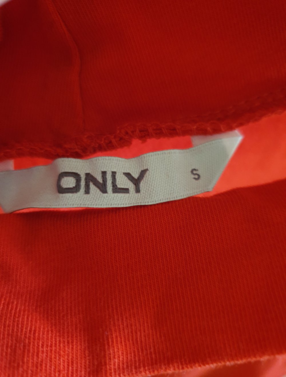 Rotes Top Größe S