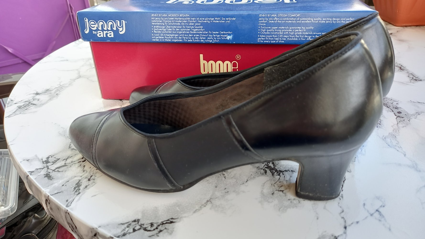 wenig getrage schöne schwarze Damen-Halbschuhe mit Absatz