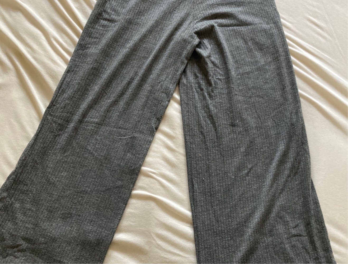 graue Hose
