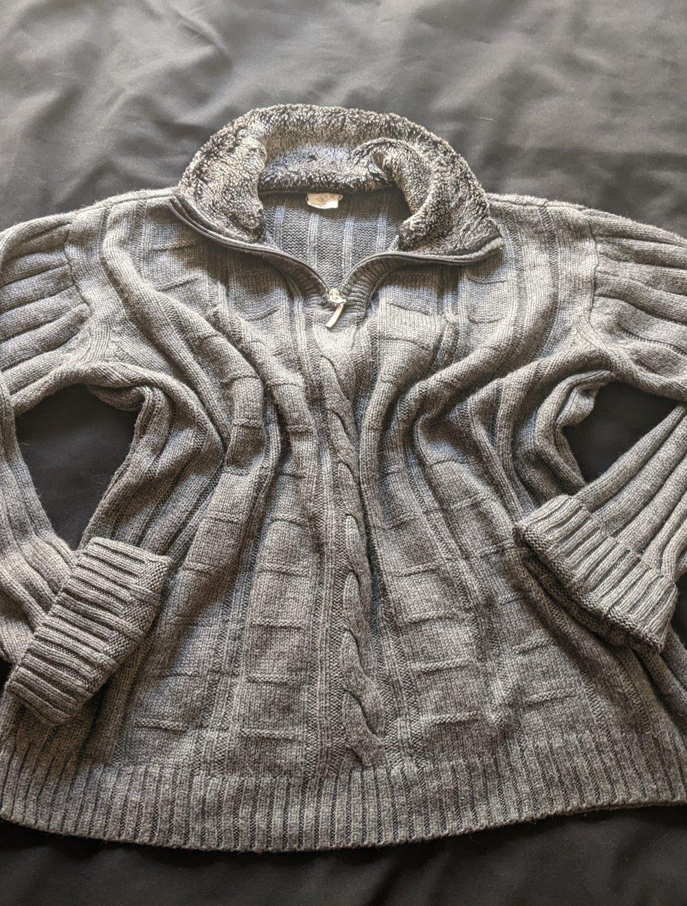 Pullover Wolle Kragen & Zipper