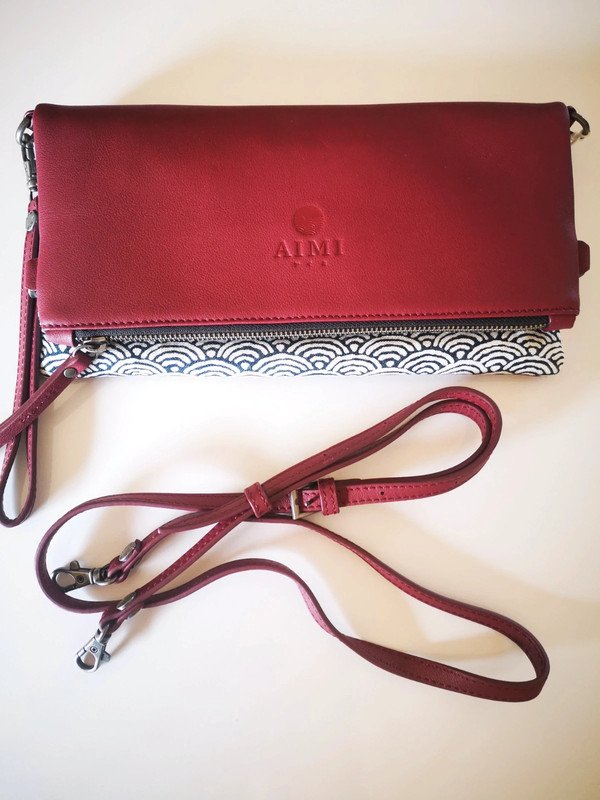 Aimi Umhänge Tasche Clutch Japan burgunder rot Herbst Leder