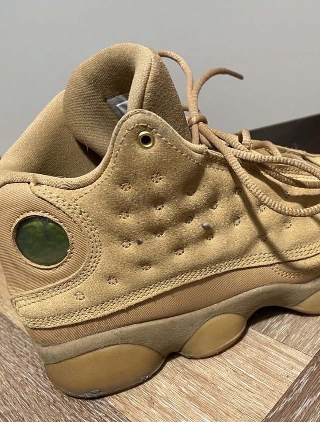Jordan 13 Schuhe in Kamel