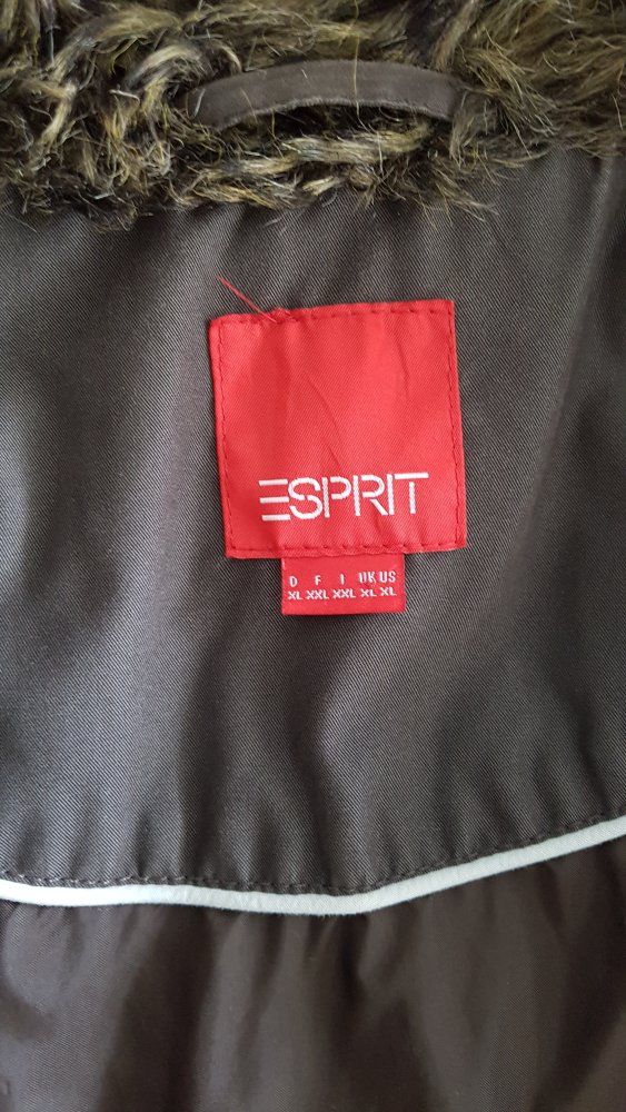Wintermantel, Gr. XL (fällt klein aus Gr.L) zu verkaufen von Esprit !!!