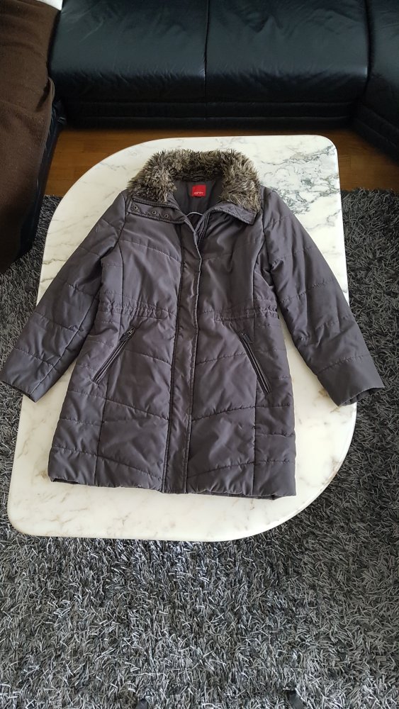 Wintermantel, Gr. XL (fällt klein aus Gr.L) zu verkaufen von Esprit !!!