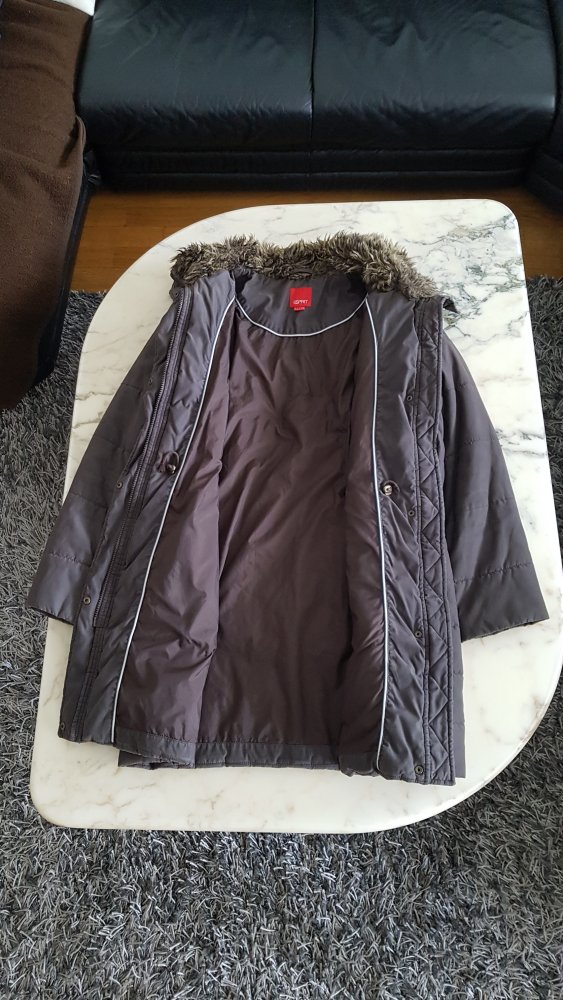 Wintermantel, Gr. XL (fällt klein aus Gr.L) zu verkaufen von Esprit !!!