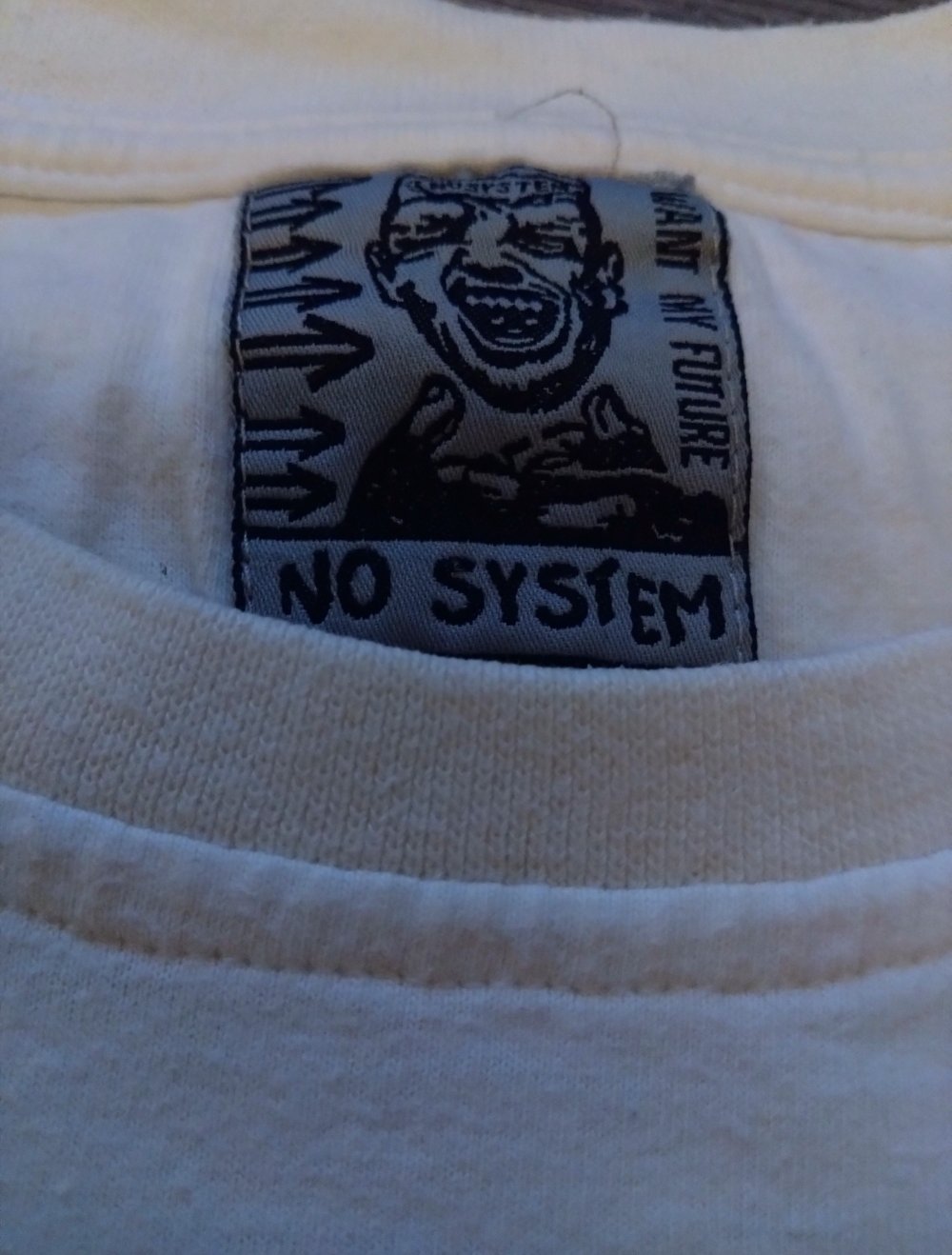sehr altes T-Shirt zu verkaufen
