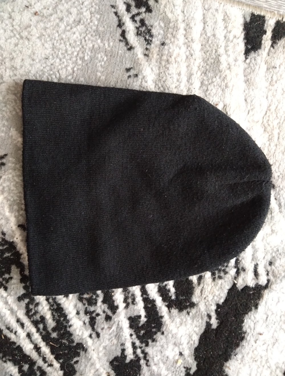 schwarze Mütze