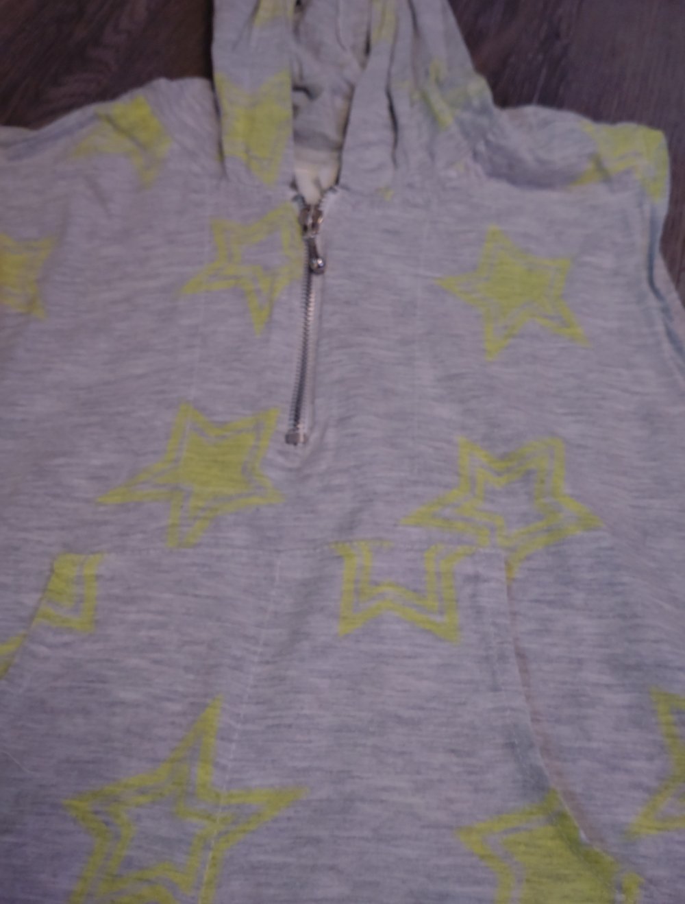 Shirt mit Kaputze