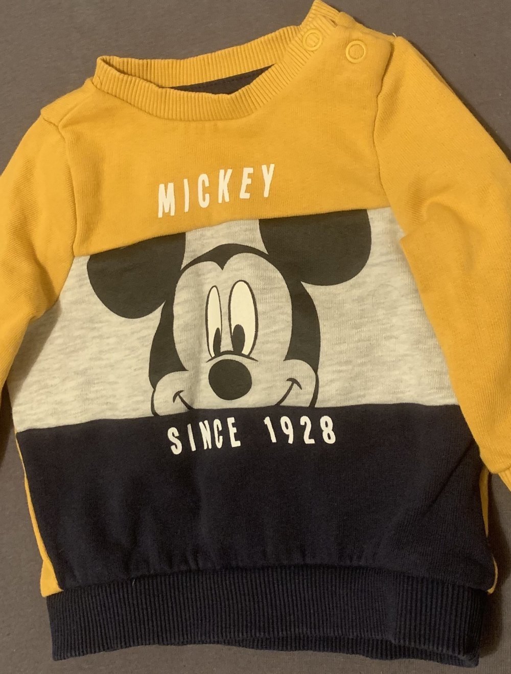 Mickey Pullover