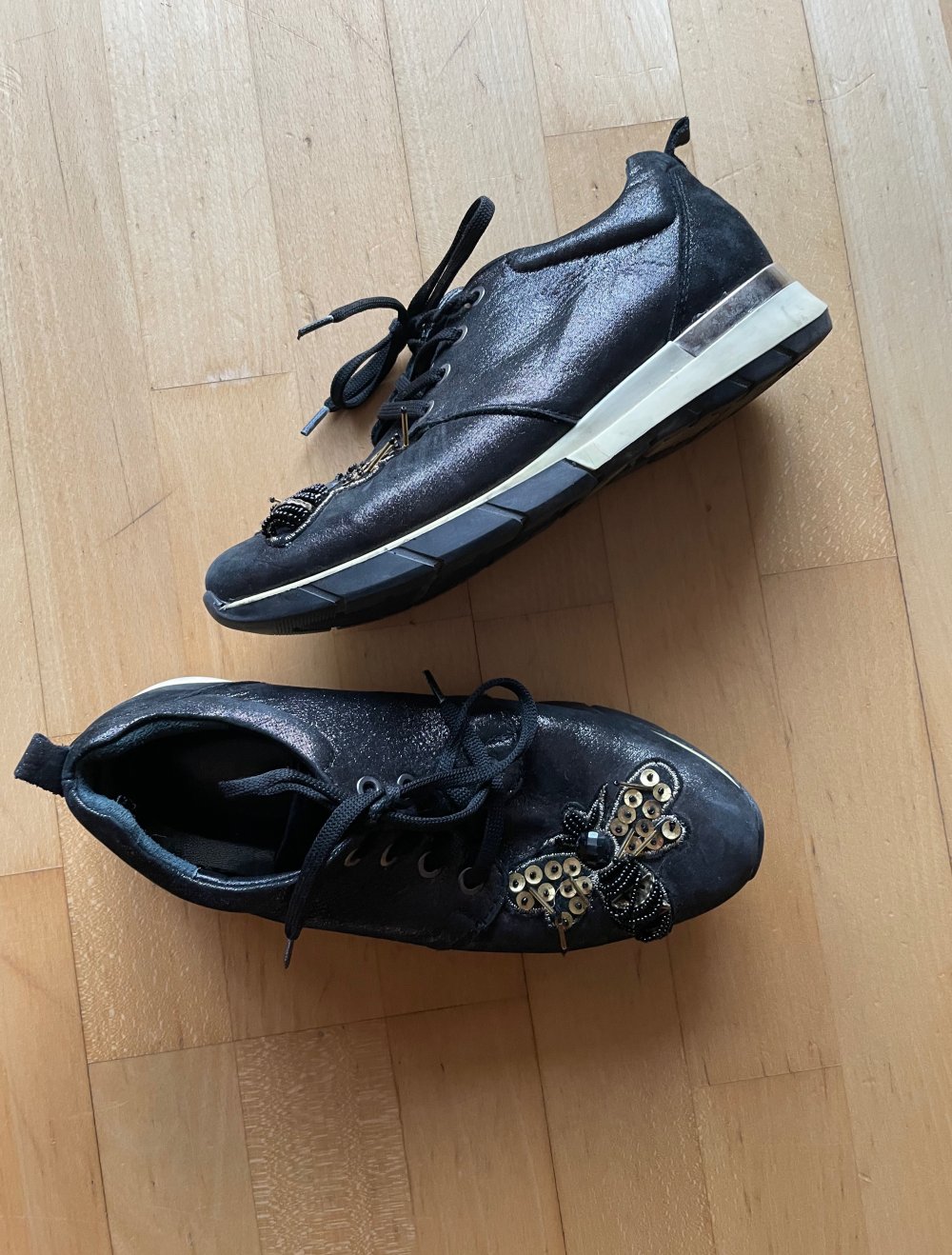 Sneaker mit Applikationen 38