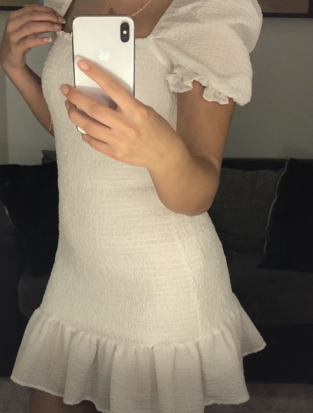 weißes Kleid