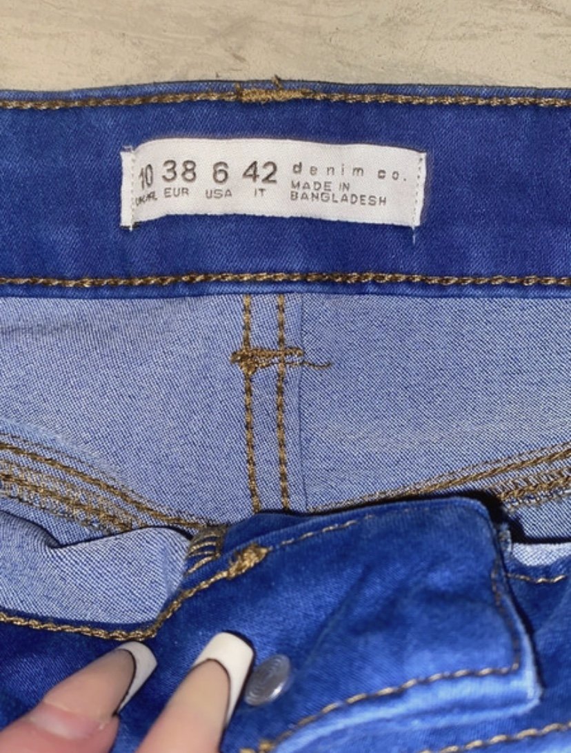Jeans