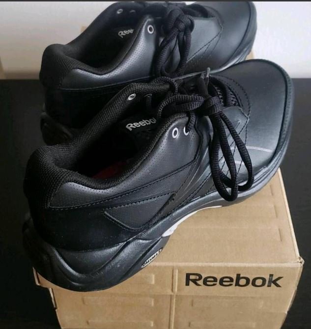 NEU - Reebok Freizeitschuh Gr. 36
