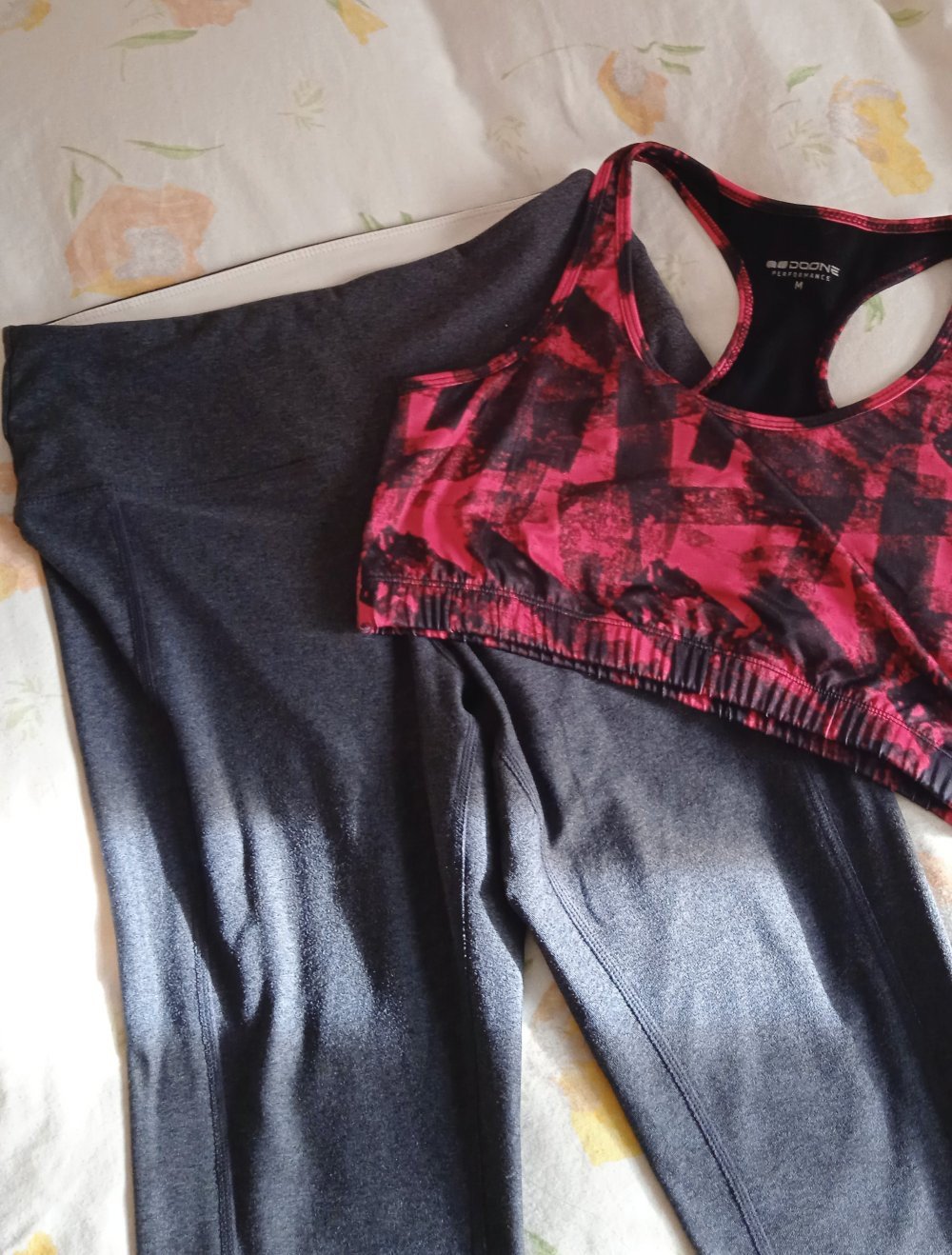 Sport Leggings H€M + Top für Fitness